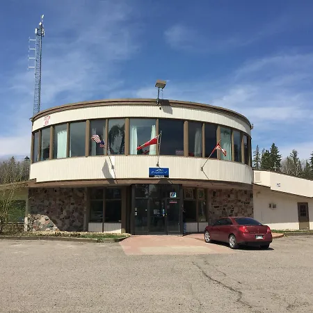 Falcon Lake Hotel-3